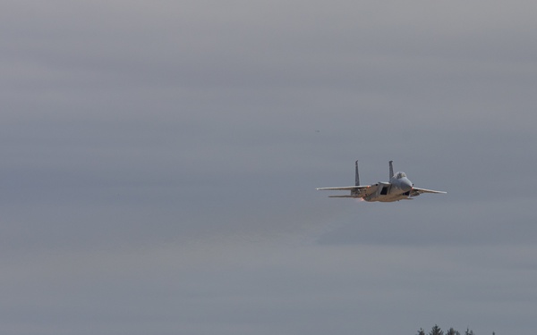 Oregon Air National Guard F-15s perform flyby in McMinnville, Ore.