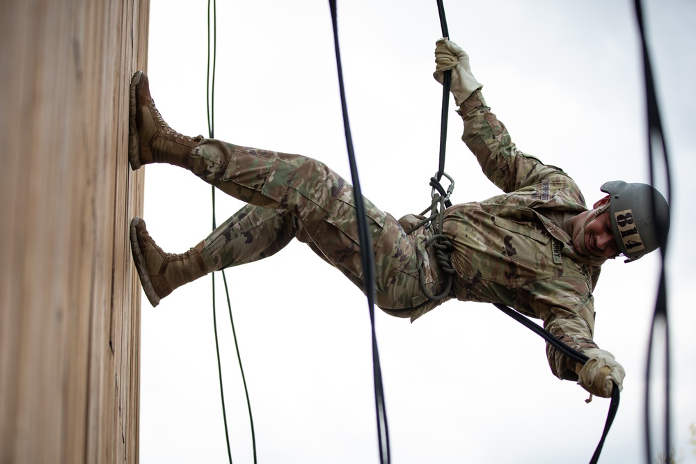 Camp Dodge hosts Air Assault course