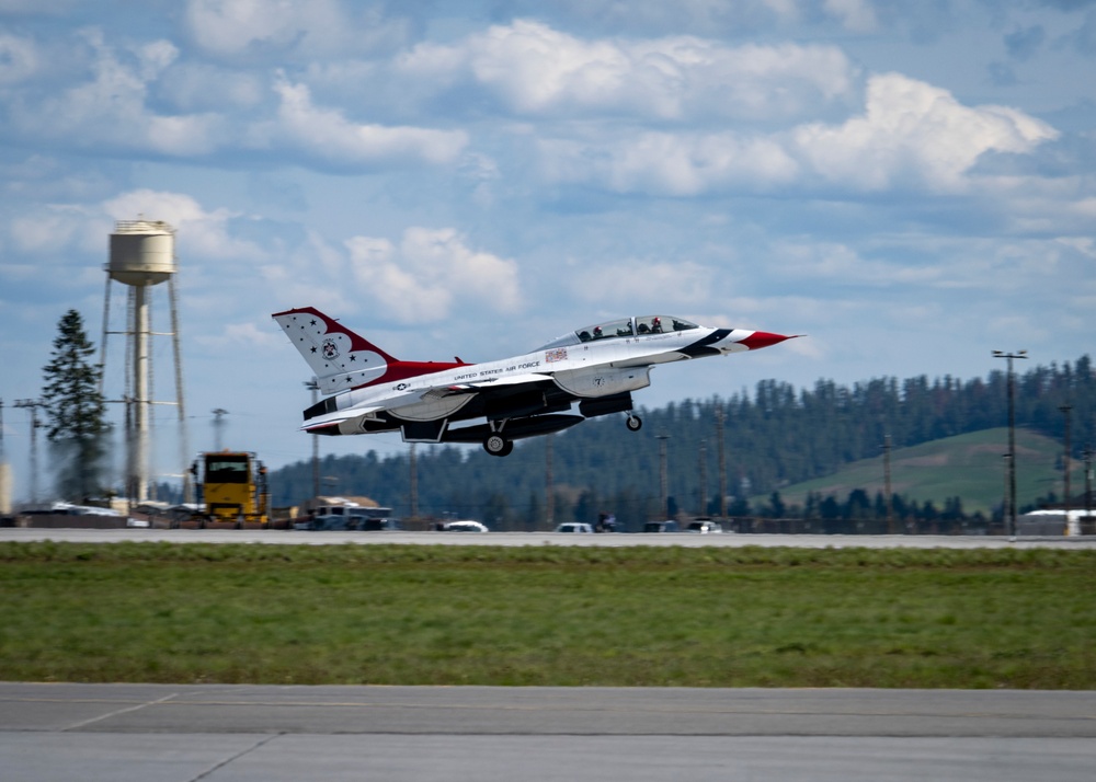 Dvids Images Thunderbirds Perform At Skyfest 2022 [image 11 Of 23]