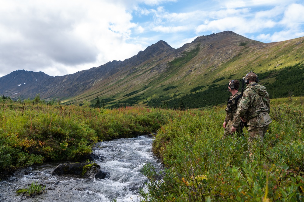 Combat Weather Airmen recon remote DZ