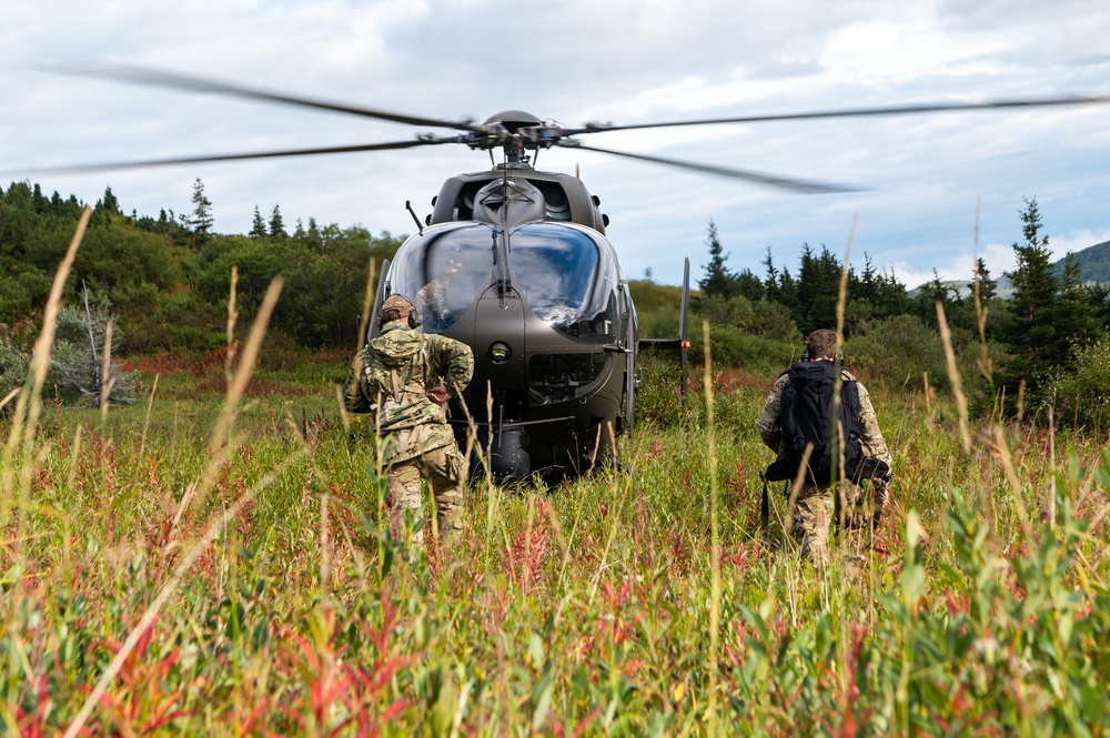 Combat Weather Airmen recon remote DZ