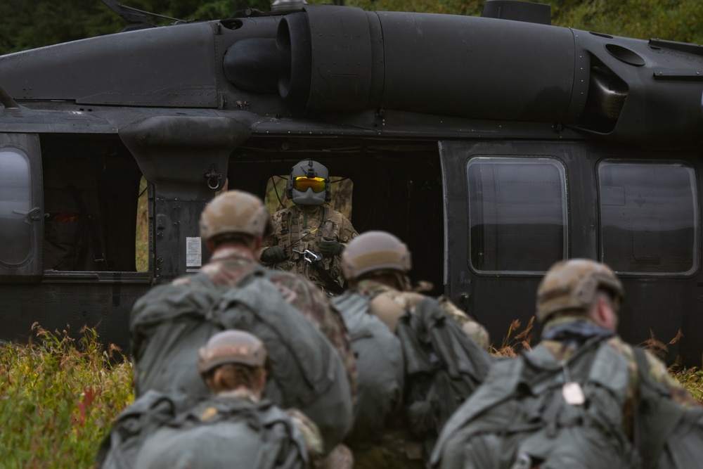 Special warfare Airmen, Army paratroopers conduct remote Airborne training at JBER