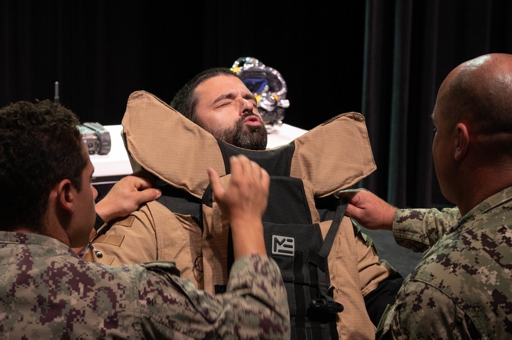 EOD Technicians and Navy Divers demonstrate at Jemicy Upper School