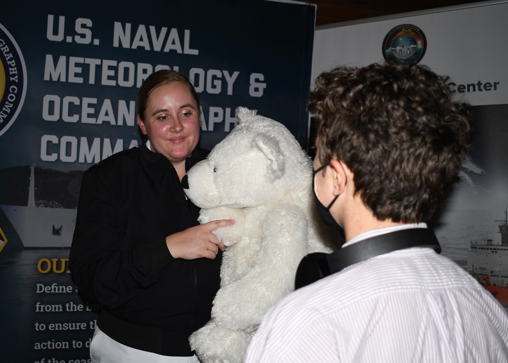 Maryland Fleet Week Outreach Demonstration with US NavalMeteorology and Oceanography Command