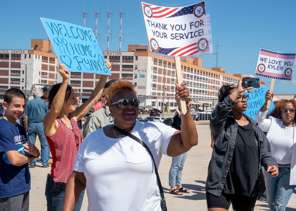 USS Cole and Bainbridge return from deployment