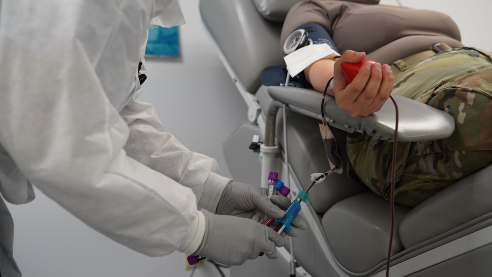 Blood Donation Center hosts open house