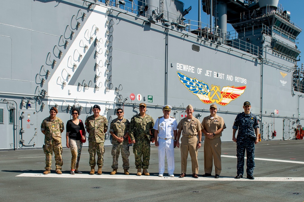 Argentine Delegates Welcomed Aboard USS Boxer