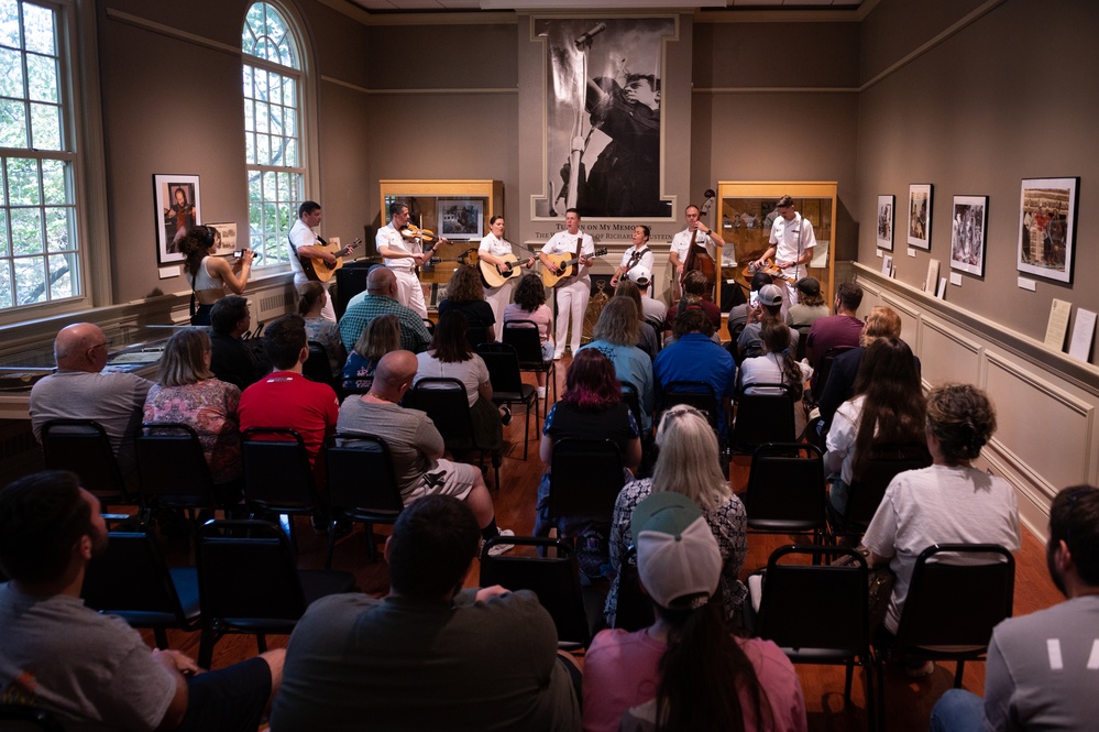 ETSU bluegrass alumni return with U.S. Navy Band