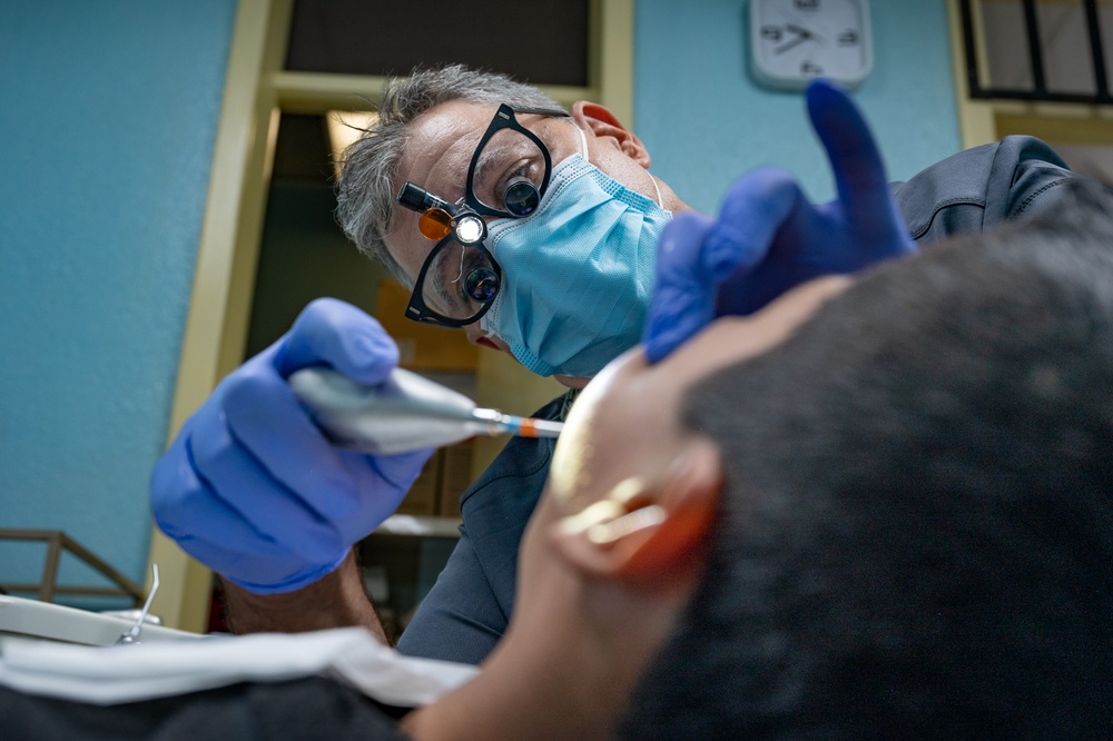 U.S. Army and Airforce Dentist Provide Crucial Dental Care During HEART 22