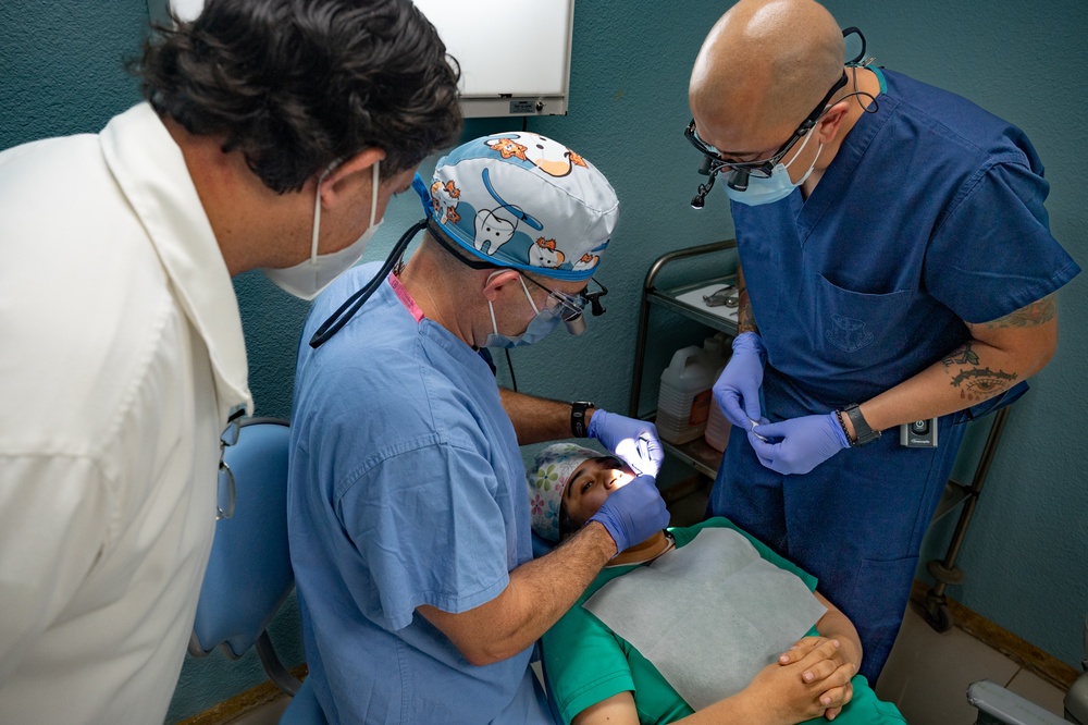 U.S. Army and Airforce Dentist Provide Crucial Dental Care During HEART 22