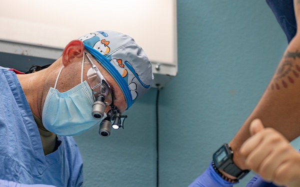 U.S. Army and Airforce Dentist Provide Crucial Dental Care During HEART 22