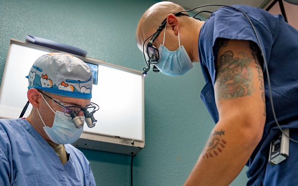 U.S. Army and Airforce Dentist Provide Crucial Dental Care During HEART 22