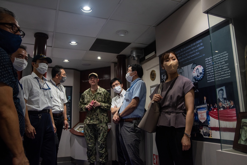 USS Ronald Reagan (CVN 76) hosts Public Security Intelligence Agency