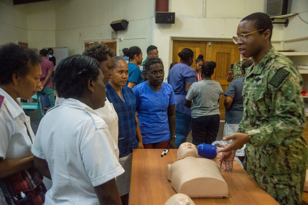 U.S. Navy Sailors teach at the Solomon Islands National Referral Hospital