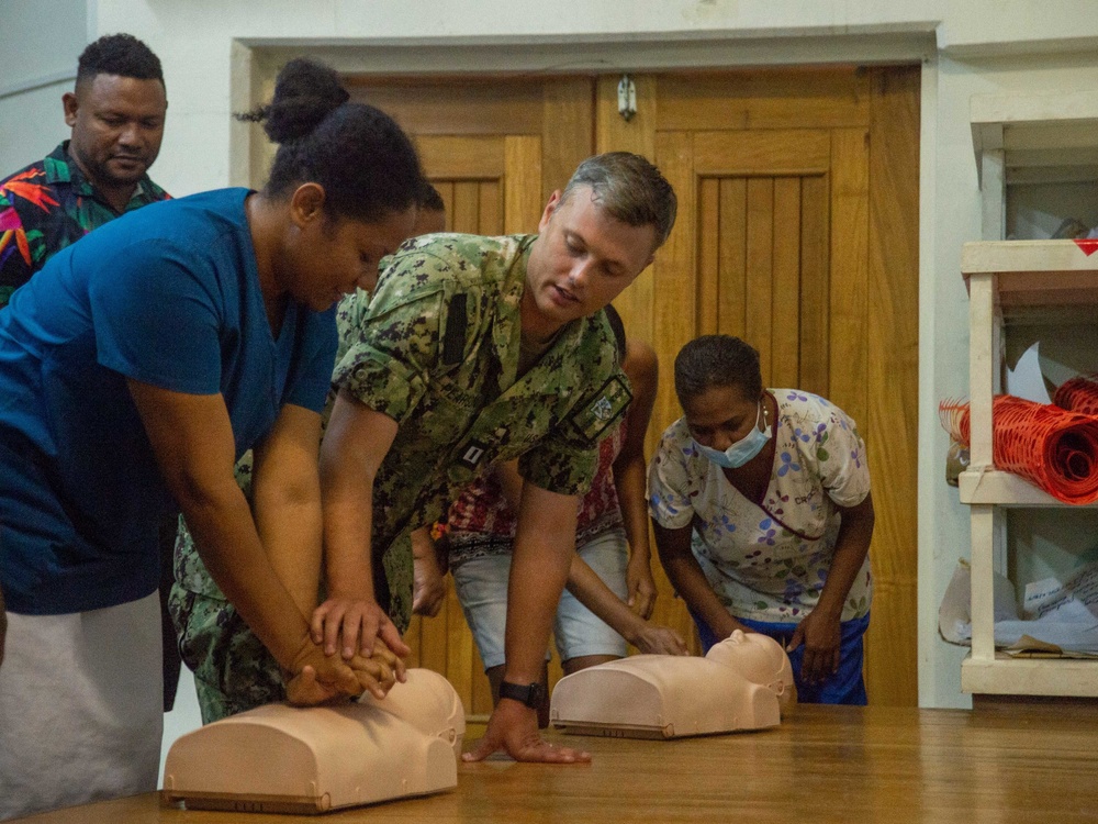 U.S. Navy Sailors teach at the Solomon Islands National Referral Hospital