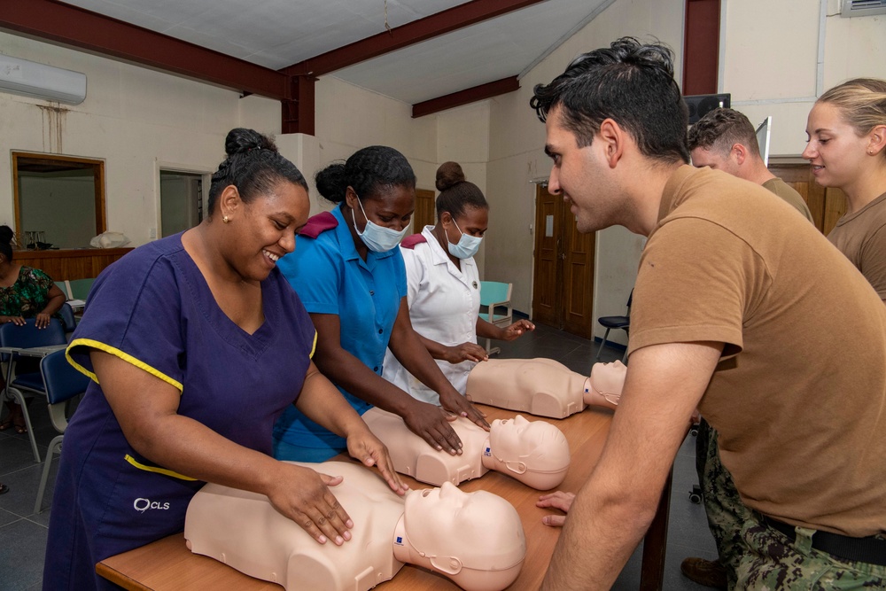 Pacific Partnership 2022 conducts Basic Life Support Training at National Referral Hospital