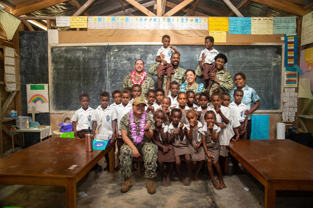 Pacific Partnership 2022 visits Francis Primary School