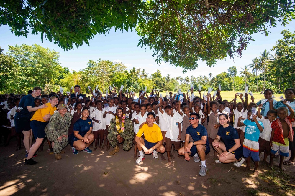 Pacific Partnership 2022 visits Francis Primary School