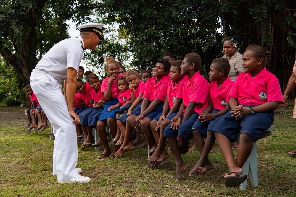 Pacific Partnership 2022 Mission Commander visits Sir Jacob C. Vouza Memorial School