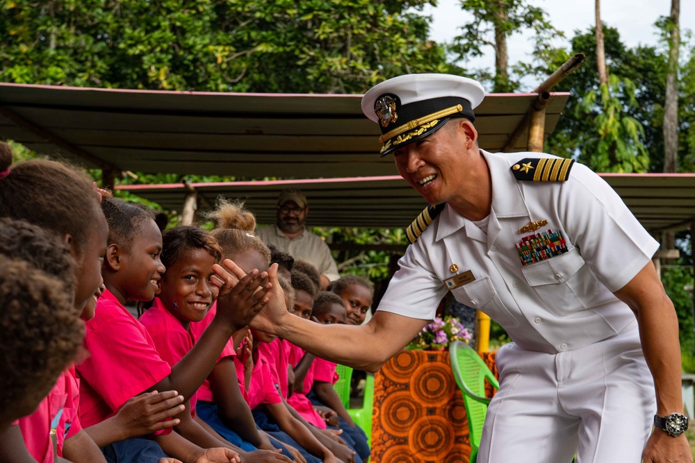 Pacific Partnership 2022 Mission Commander visits Sir Jacob C. Vouza Memorial School