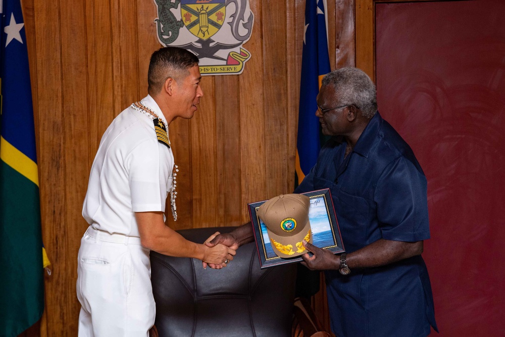 Pacific Partnership 2022 Mission Commander Visits Solomon Islands Prime Minister