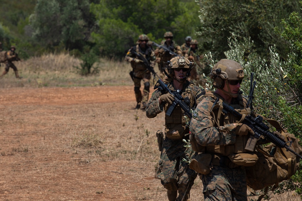 Echo Company TRAP Training with Italian Marines