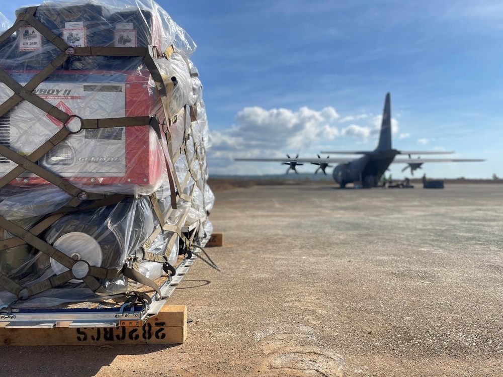Pacific Angel 22-4, 143rd AW delivers personnel and supplies