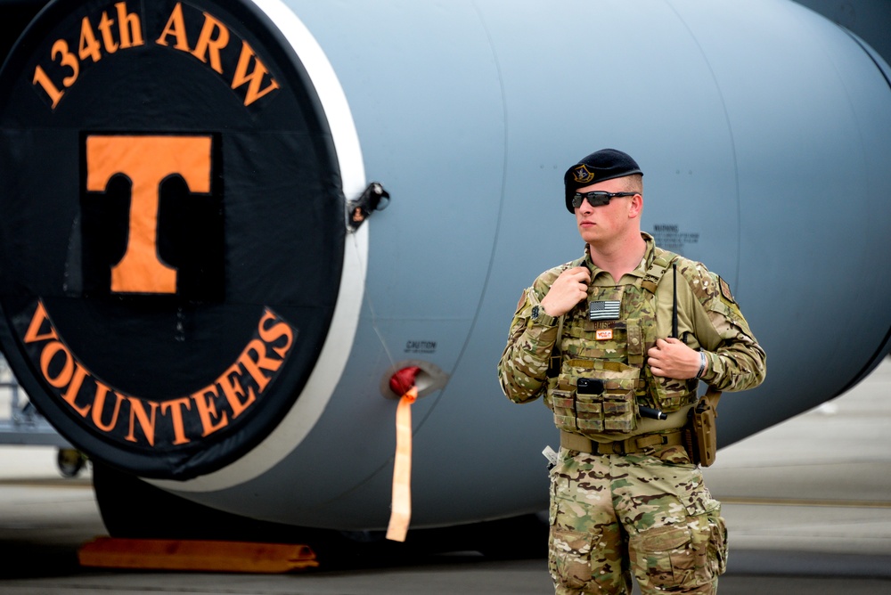 134th Airmen welcome Smoky Mountain Air Show guests