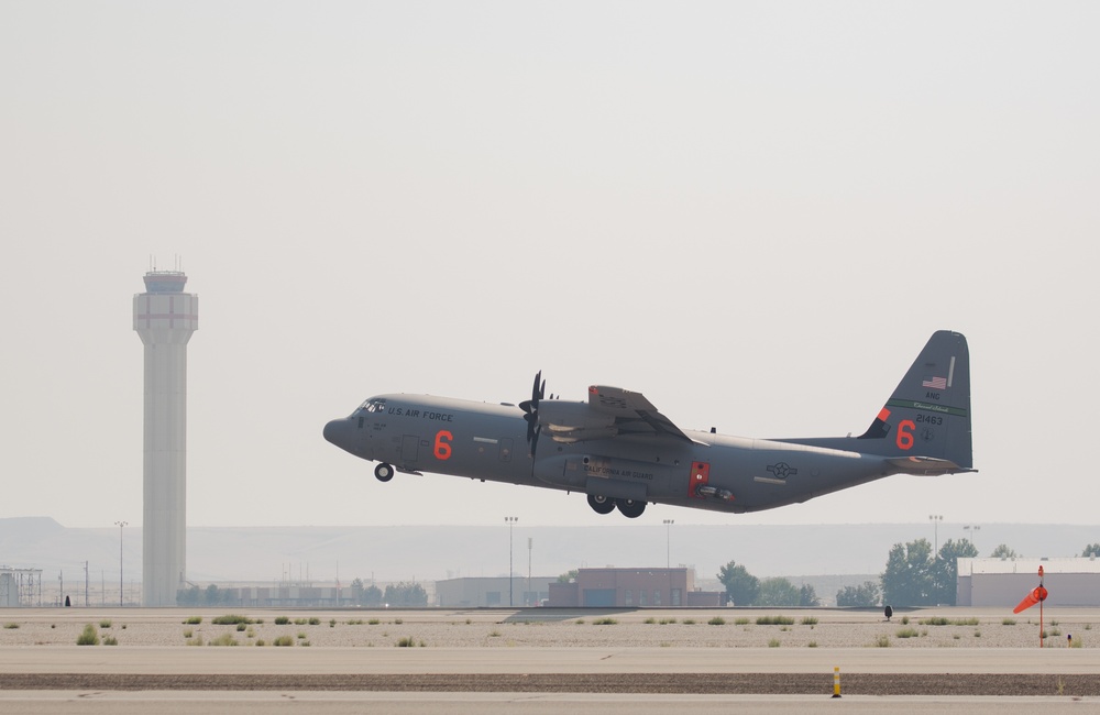 MAFFS Crews Drop 11,556 Gallons of Retardant on First Day of 2022 Activation