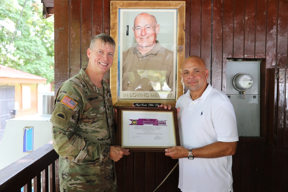 Gen. Hokanson visits VING soldiers during Sept. IDT