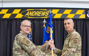 Washington Redskins visit JBA > 459th Air Refueling Wing > Article Display