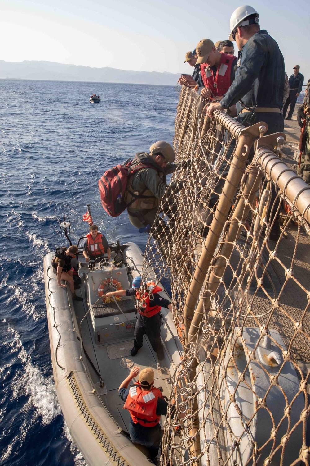 USS Nitze (DDG 94) departs the Port of Aqaba, Jordan