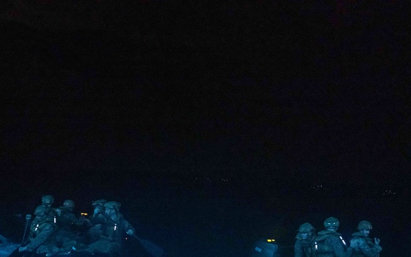 Night LCAC Operations September 4, 2022