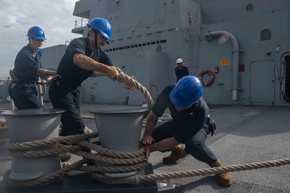 USS New Orleans Pulls into Maizuru Japan September 7, 2022