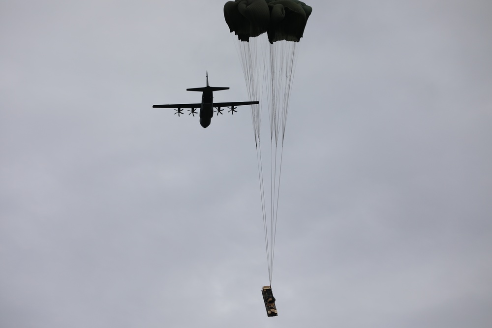 173rd Airborne Brigade conducts heavy drop during Saber Junction