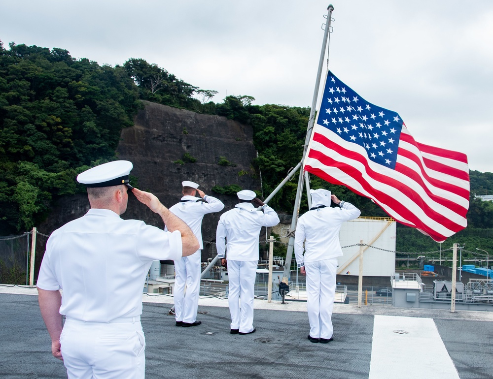 USS Ronald Reagan (CVN 76) Conducts Morning Colors