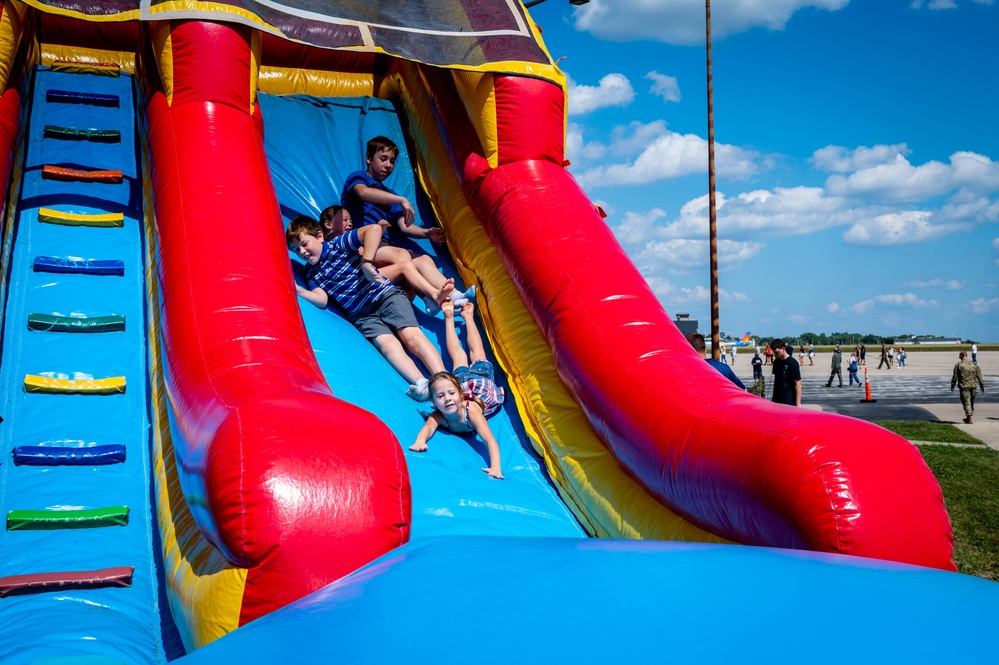 Airmen celebrate Family Day at 182nd Airlift Wing