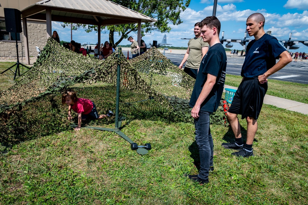 Airmen celebrate Family Day at 182nd Airlift Wing