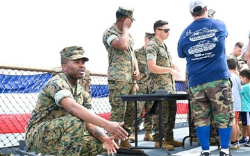Marines educate the public during Fleet Week Baltimore