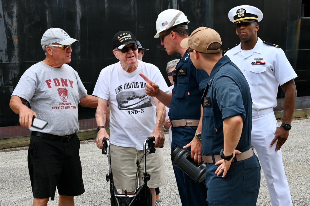 Current and Veteran Navy sailors share experiences during Maryland Fleet Week