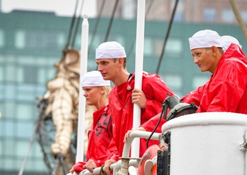 Danmark Gets Underway