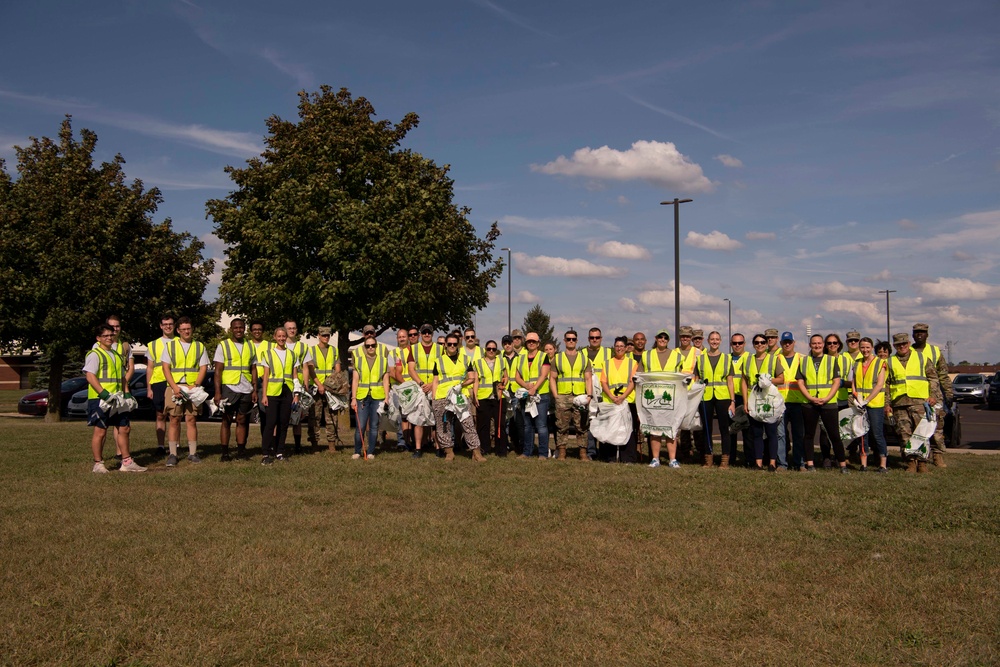 Battle Creek Air National Guardsmen beautify local highway