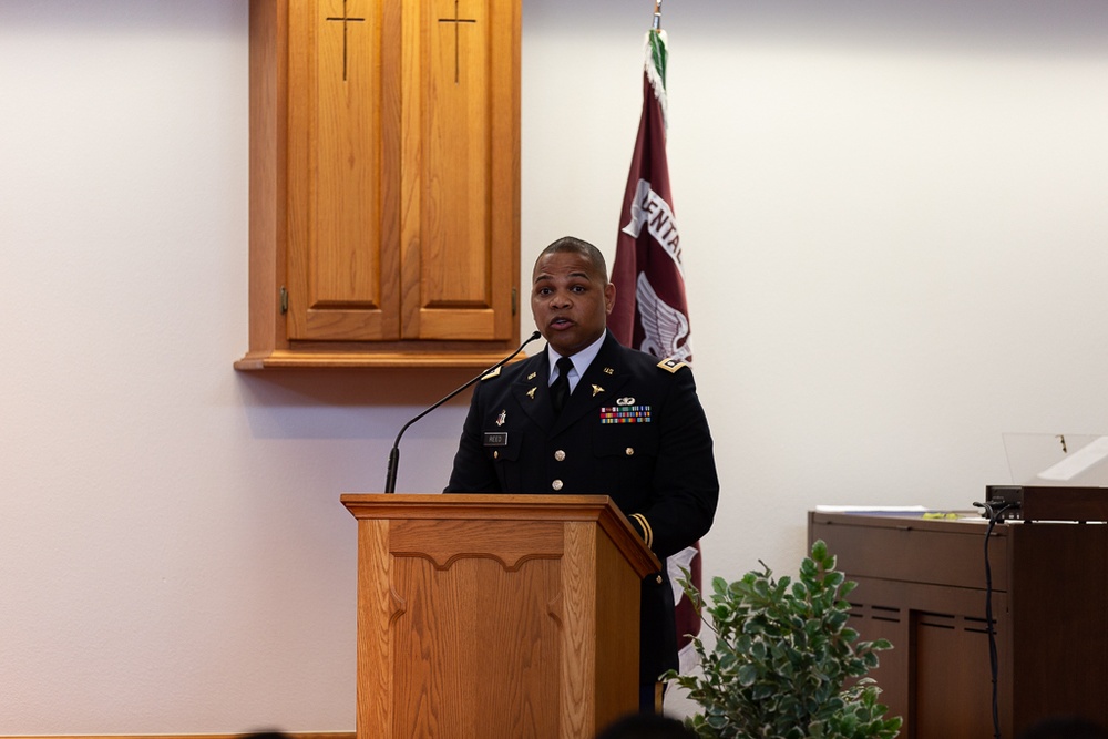 Lt. Col. Reed speaks at AEGD 2022 graduation.