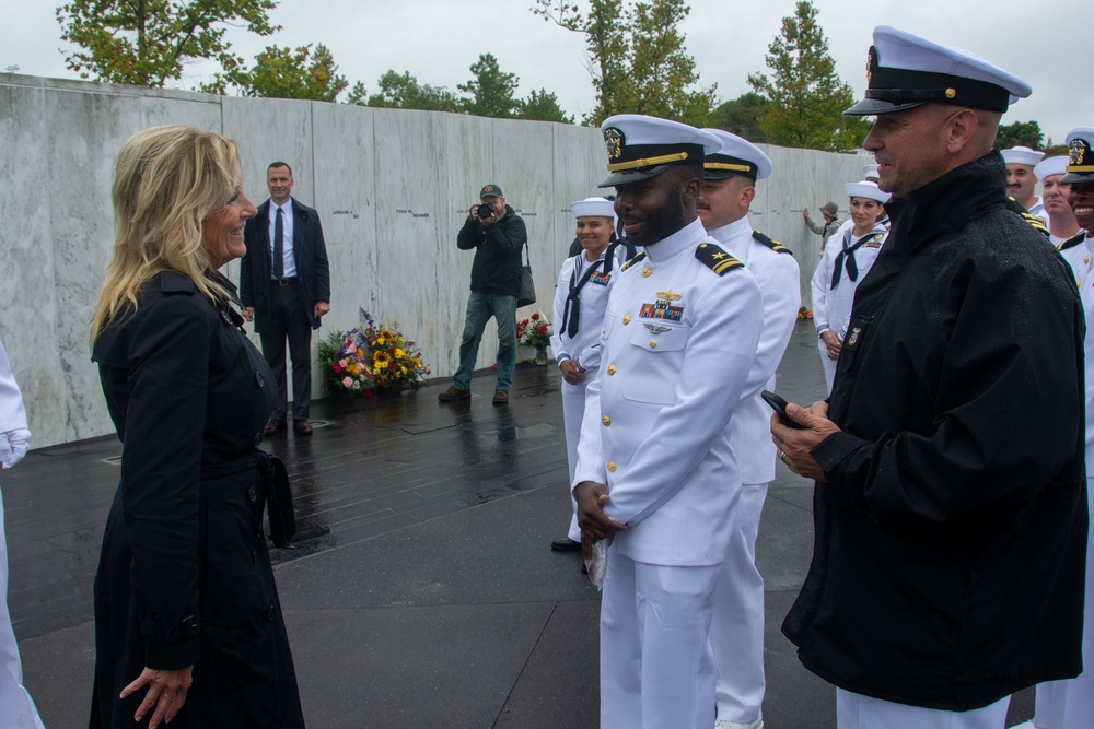 USS SOMERSET VISITS NAMESAKE TO HONOR 9/11