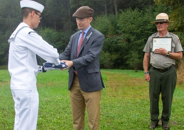USS SOMERSET VISITS NAMESAKE TO HONOR 9/11