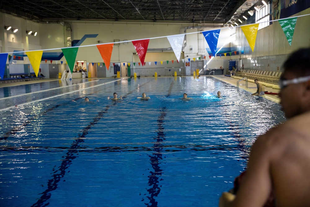 Amphibious by nature: MCAS Iwakuni Marines take on Advanced Swim Qualification