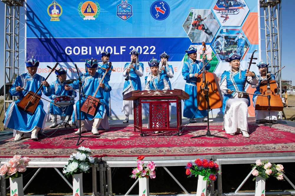 Mongolian government and civil components hold a Naadam festival for Gobi Wolf 2022