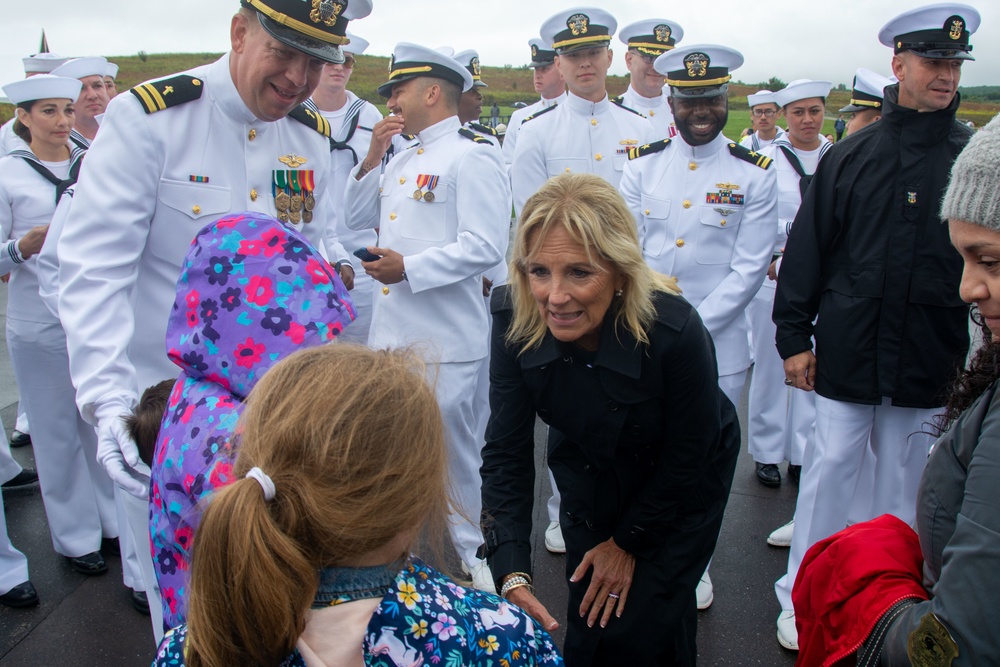 USS SOMERSET VISITS NAMESAKE TO HONOR 9/11