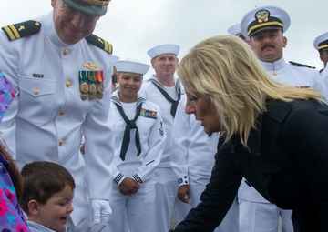 USS SOMERSET VISITS NAMESAKE TO HONOR 9/11