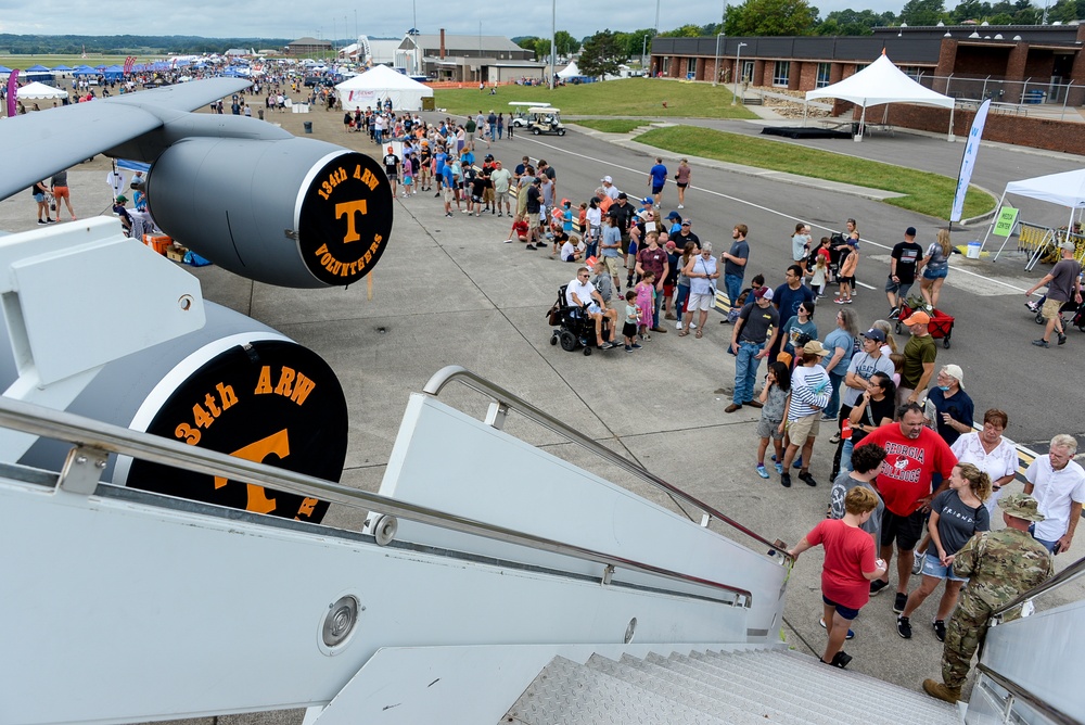134th Air Refueling Wing hosts Smoky Mountain Airshow